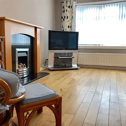 Rent this 3 bed apartment on Merlin Close in Saughall Massie, CH49 4PZ