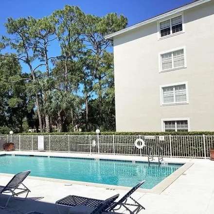 Image 3 - 451 Quail Forest Boulevard, Collier County, FL 34105, USA - Condo for sale