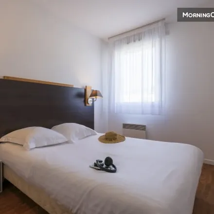 Rent this 2 bed apartment on Saint-Herblain in Z.I. Chêne Lassé, FR