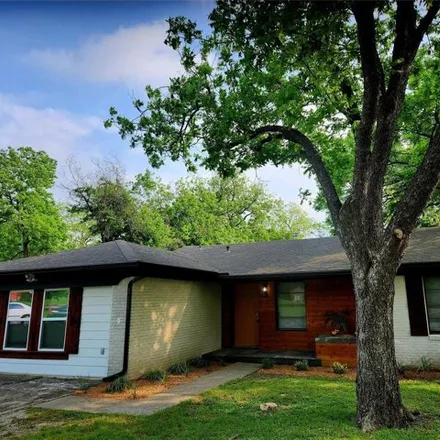 Buy this 4 bed house on 715 Owensons Drive in Dallas, TX 75224