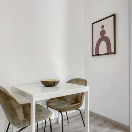Rent this 3 bed apartment on Carrer de Mallorca in 82, 08029 Barcelona
