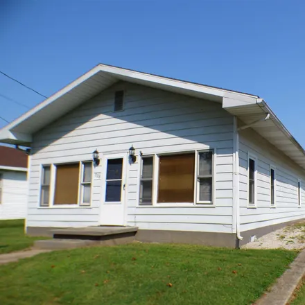 Buy this 2 bed house on 728 Oak Street in Bicknell, Knox County