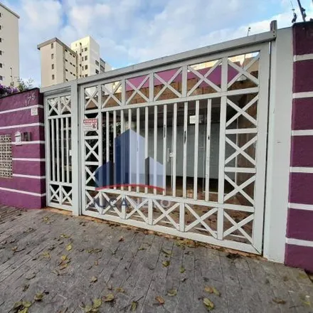 Rent this 4 bed house on Rua Rui Barbosa in Vila Gilda, Santo André - SP