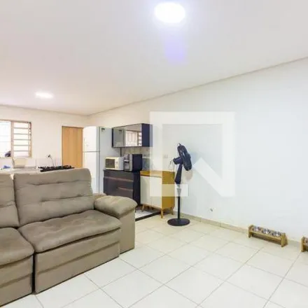 Rent this 2 bed house on Rua Guilherme de Jesus in KM 18, Osasco - SP