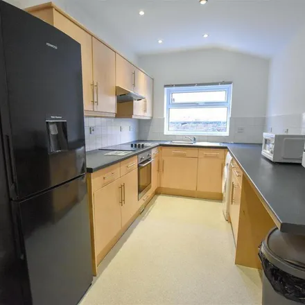 Rent this 3 bed townhouse on Masjid Abu Bakr in 55 Barclay Street, Leicester