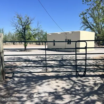 Buy this 1 bed house on Victoria Street in La Mesa, Doña Ana County