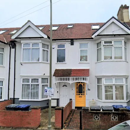 Rent this 1 bed duplex on 40 Babington Road in London, NW4 4LD