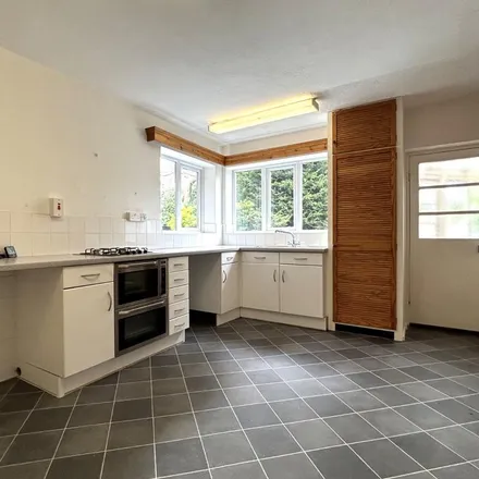 Image 5 - 6 Boultbee Road, Wylde Green, B72 1DW, United Kingdom - House for rent