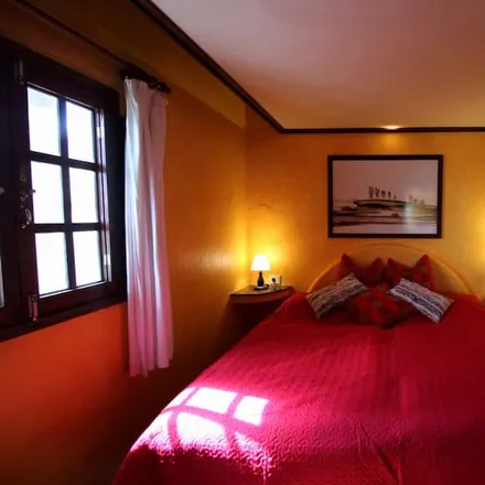 Rent this 2 bed house on La Asomada in Camino La Caldereta, 35571 Tías