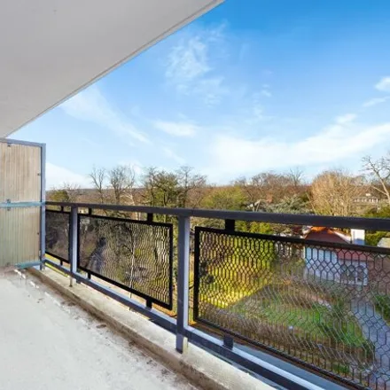 Image 3 - 4901 Henry Hudson Parkway West, New York, NY 10471, USA - Apartment for sale