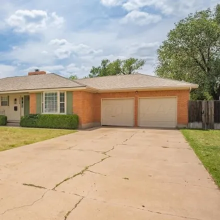 Buy this 3 bed house on 3820 Lenwood Drive in Amarillo, TX 79109