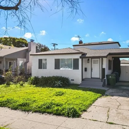 Rent this 3 bed house on 4195 Moore Street in Los Angeles, CA 90066
