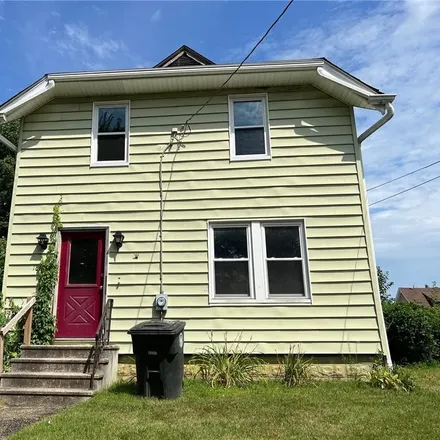 Buy this 3 bed house on 1889 Tonawanda Avenue in Akron, OH 44305