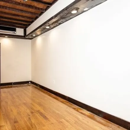 Image 2 - 166 Wilson Avenue, New York, NY 11221, USA - House for rent