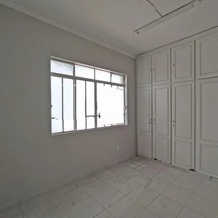 Rent this 5 bed apartment on Rua Paraíba in Centro, Divinópolis - MG