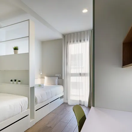 Rent this 1 bed room on Carrer del Doctor Jaume Ferran i Clua in 08094 l'Hospitalet de Llobregat, Spain