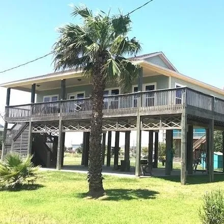 Buy this 3 bed house on 890 Gulfview Drive in Galveston County, TX 77650