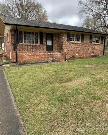 Rent this 3 bed house on 2075 Franklin Street in Oakwood Acres, Rock Hill