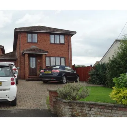 Rent this 3 bed house on Waterloo Close in Puriton, TA7 8BQ