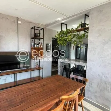 Buy this 3 bed apartment on Rua Humaitá in Tubalina, Uberlândia - MG