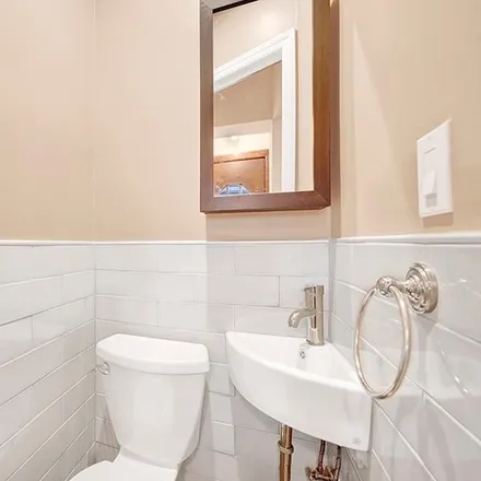 Image 7 - 1866 Brown Street, New York, NY 11229, USA - Townhouse for sale