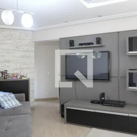 Rent this 2 bed apartment on Avenida Dom Pedro II in Campestre, Santo André - SP