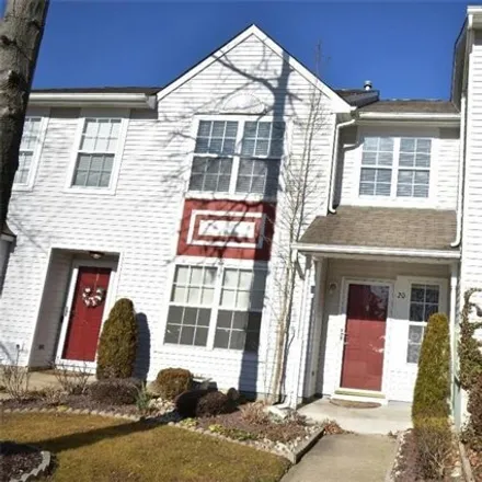 Rent this 3 bed townhouse on 21 Heather Way in Sayreville, NJ 08872