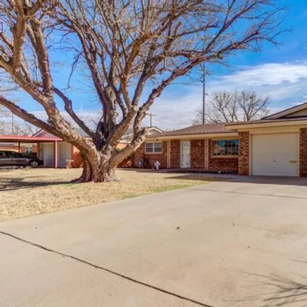Image 1 - 2167 71st Street, Lubbock, TX 79412, USA - House for sale