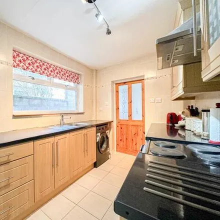 Image 2 - Vale Road, Liverpool, L25 7RX, United Kingdom - Townhouse for sale