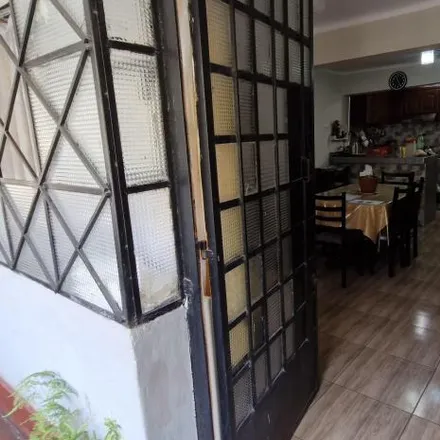 Buy this 3 bed apartment on Jirón Hipólito Unánue in La Victoria, Lima Metropolitan Area 15018