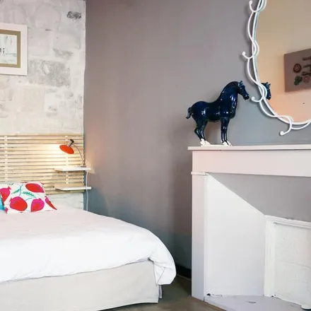Rent this 1 bed apartment on Avenue de la Résistance in 13210 Saint-Rémy-de-Provence, France