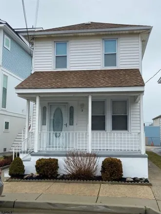 Rent this 2 bed apartment on 29 North Jefferson Avenue in Margate City, Atlantic County