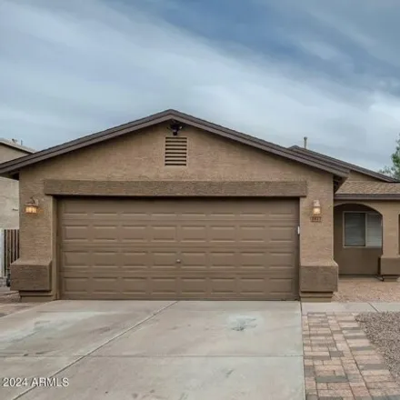 Rent this 3 bed house on 1117 East Denim Trail in San Tan Valley, AZ 85143