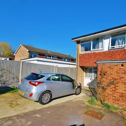 Rent this 6 bed house on 196 Guildford Park Avenue in Guildford, GU2 7NH