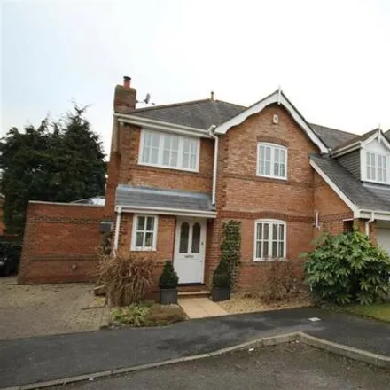 Rent this 4 bed house on Old Mill Court in Twyford, RG10 9AF