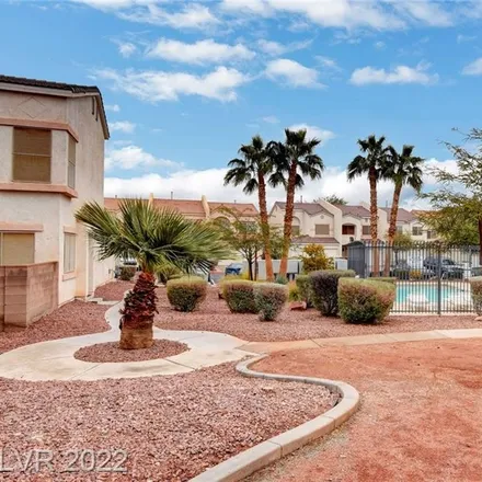 Image 3 - 3379 Dragon Fly Street, North Las Vegas, NV 89032, USA - Townhouse for sale