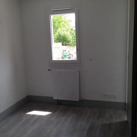 Rent this 2 bed apartment on 6B Rue Docteur Roux in 01000 Bourg-en-Bresse, France