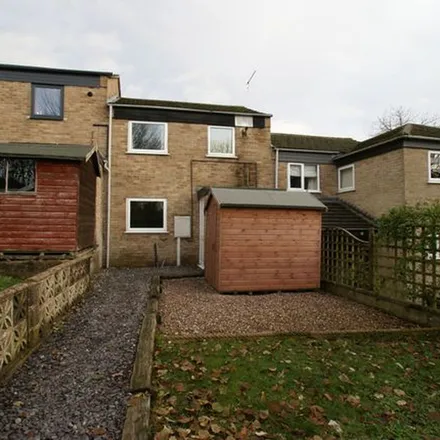 Rent this 2 bed townhouse on Megdale in Matlock, DE4 3JW