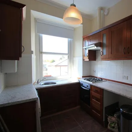 Image 4 - Heath Avenue, Lenzie, G66 4LG, United Kingdom - Apartment for rent