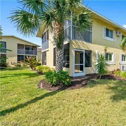 Image 9 - Country Road, Cypress Lake, FL 33919, USA - Condo for sale