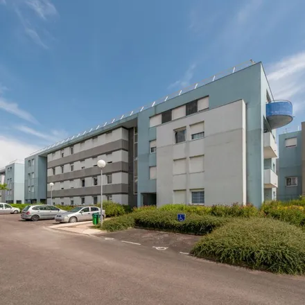 Rent this 3 bed apartment on 9 Place Albert Camus in 21800 Quetigny, France