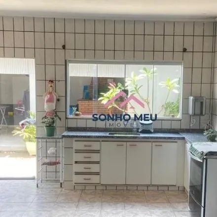 Buy this 3 bed house on Rua Doutor Antônio Tedesco in Lençóis Paulista, Lençóis Paulista - SP