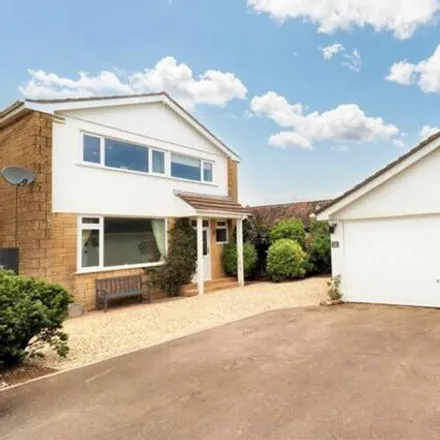 Buy this 4 bed house on 12 Strode Gardens in Alveston, BS35 3PL