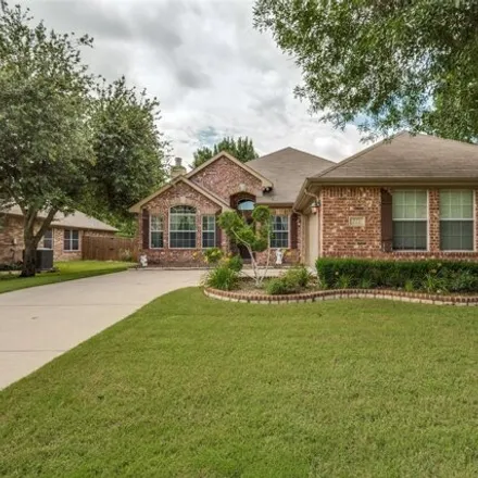 Buy this 3 bed house on 222 Ashlawn Drive in Midlothian, TX 76065
