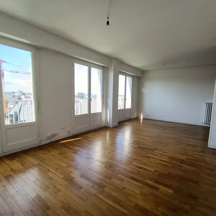 Rent this 3 bed apartment on 6 Rue de l'Hermine in 35000 Rennes, France