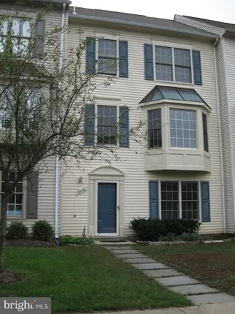 Rent this 4 bed townhouse on 5516 Sully Lake Drive in Centreville, VA 20120