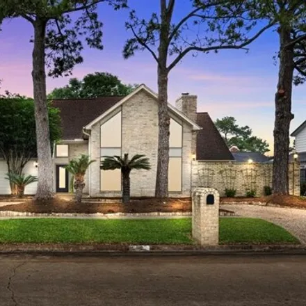 Buy this 6 bed house on 2199 Limrick Drive in Pearland, TX 77581