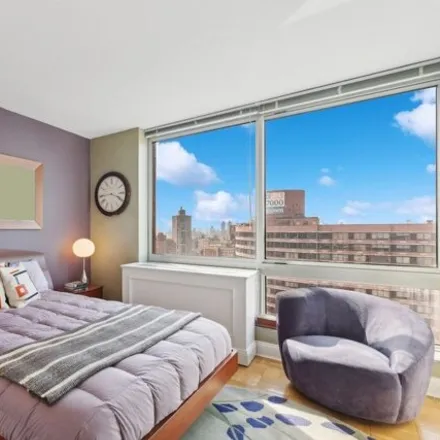 Image 5 - One Carnegie Hill, 213 East 96th Street, New York, NY 10029, USA - Apartment for sale