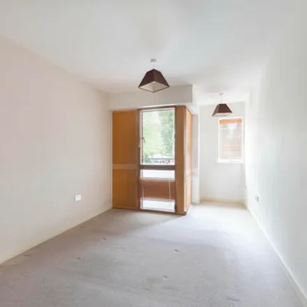 Image 6 - St James South, Jessop Avenue, Cheltenham, GL50 3SP, United Kingdom - Room for rent