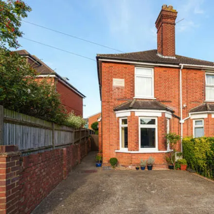 Buy this 3 bed duplex on 154 Worplesdon Road in Guildford, GU2 9RW